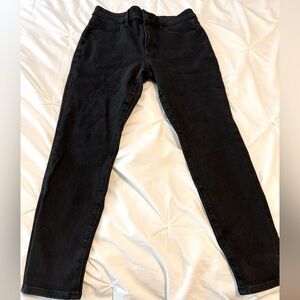 Woman’s American Eagle Black Jeans